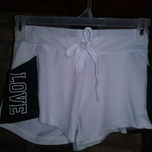 Roma Concepts Women's Love Shorts. Size Small